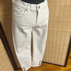 Loft Jeans in white size 4/27.                              43